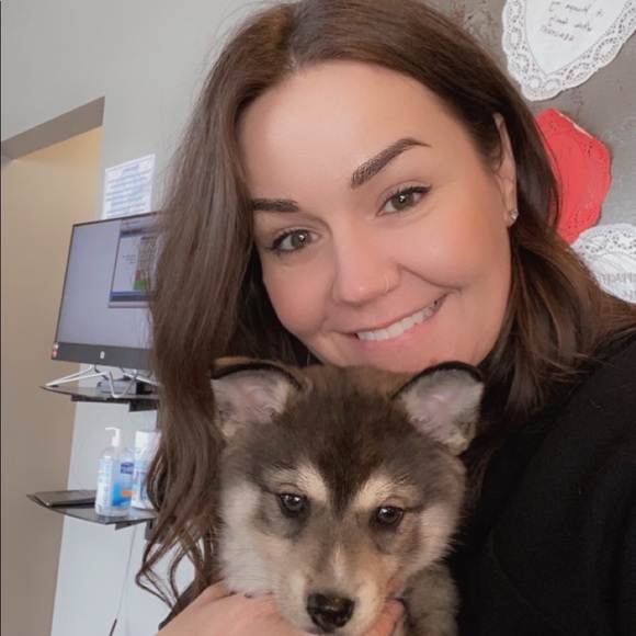 It’s me!! I’m your POSHER, J • A • M • I • E ! - Picture 5 of 6